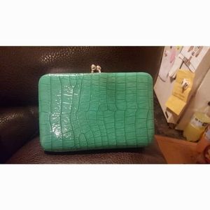 Vintage structured  green wallet/clutch
